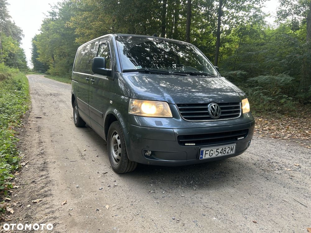 Volkswagen Multivan 2006 photo 2