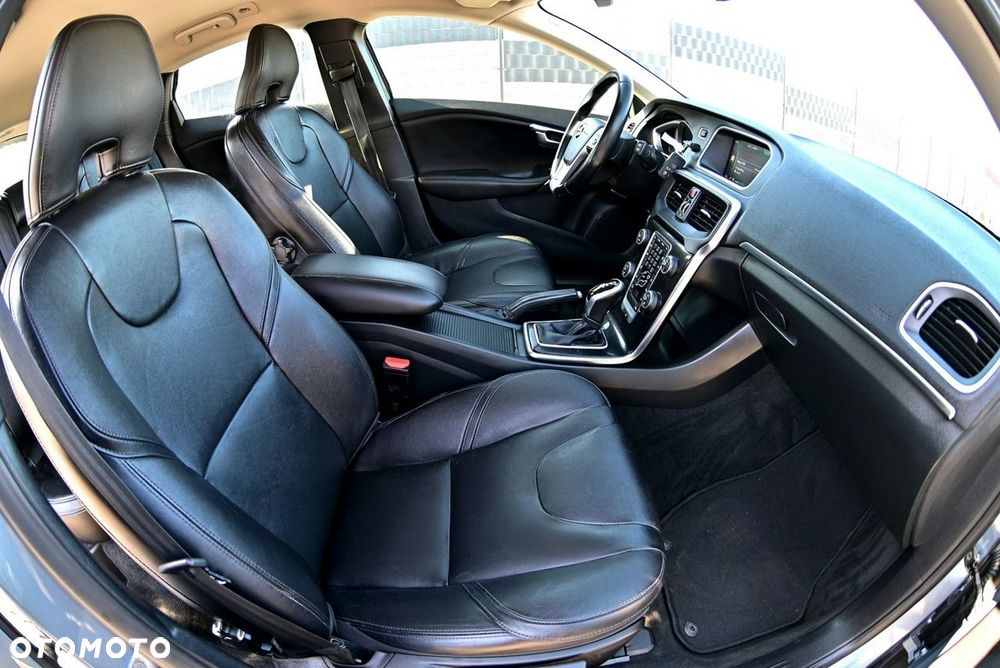 Volvo V40 - 20