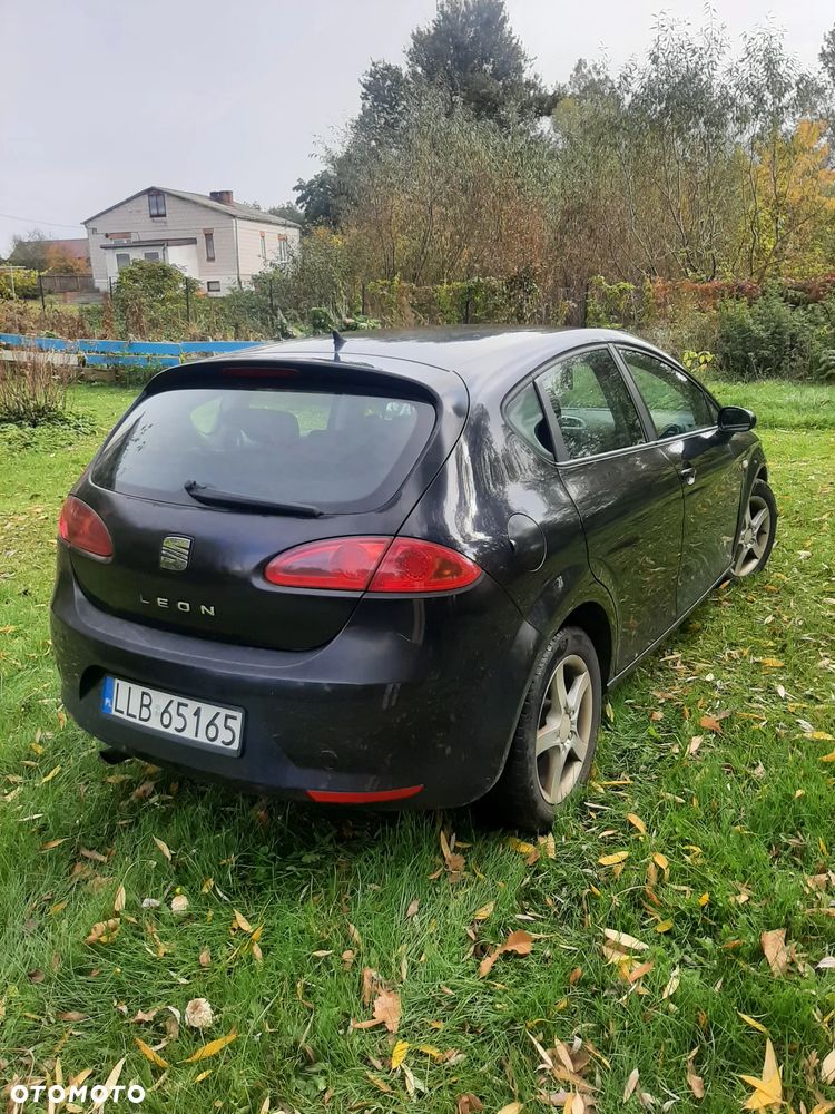 Seat Leon 2006 photo 3