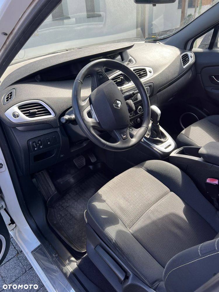 Renault Scenic - 15