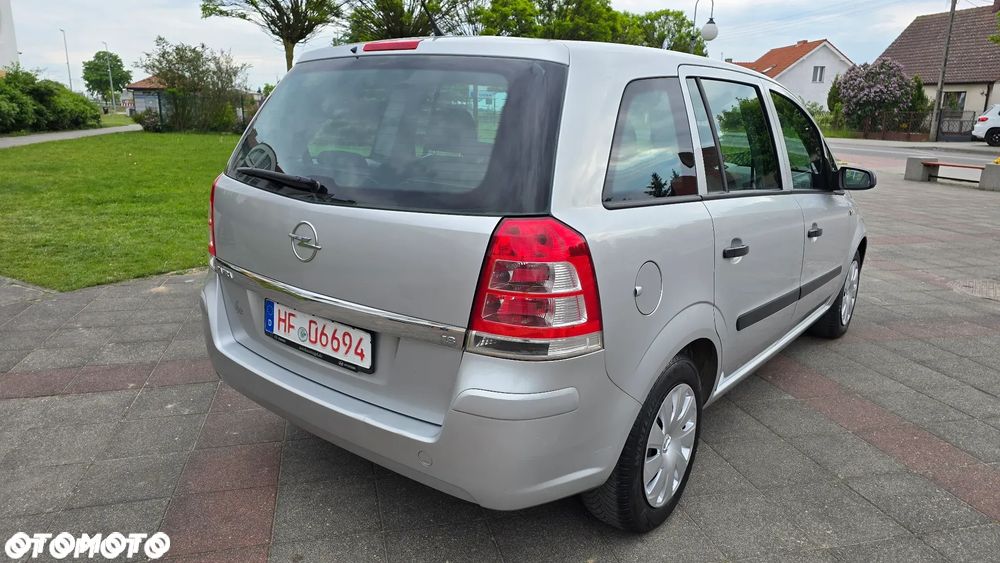 Opel Zafira - 5