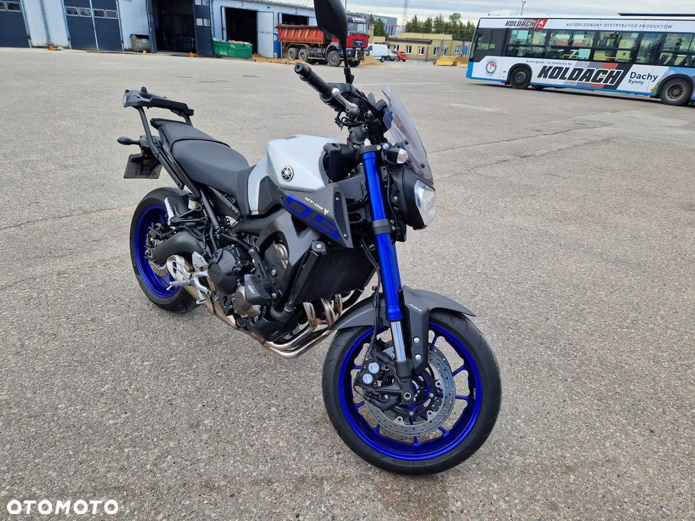 Yamaha MT - 4