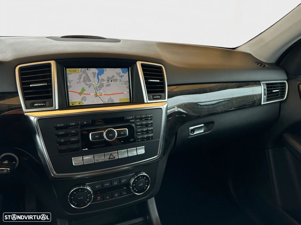 Mercedes-Benz ML 350 BlueTEC - 19