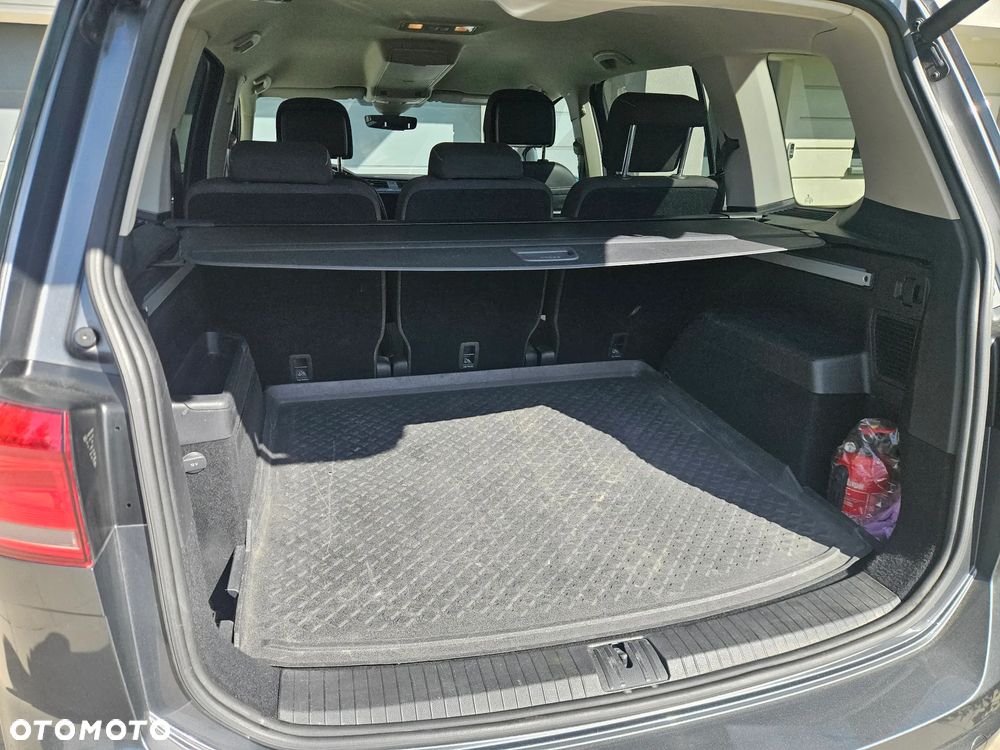Volkswagen Touran 2.0 TDI SCR DSG Join - 18