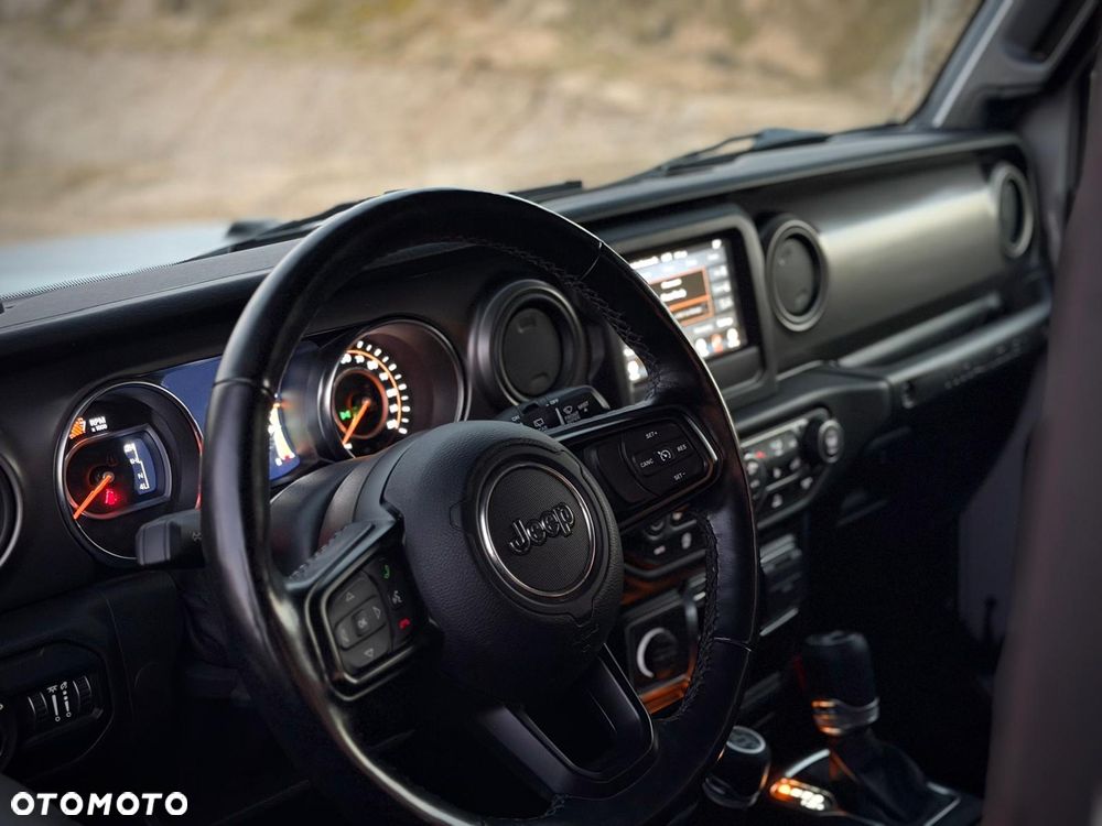 Jeep Wrangler - 19