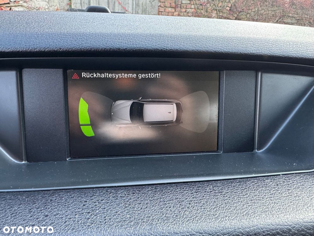 BMW X1 sDrive20d - 23