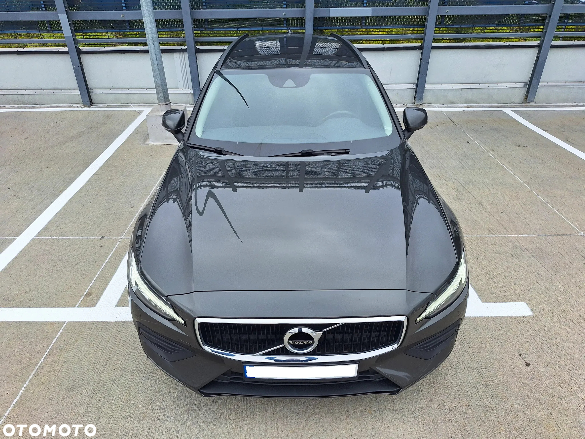 Volvo V60 D4 Momentum Pro - 3