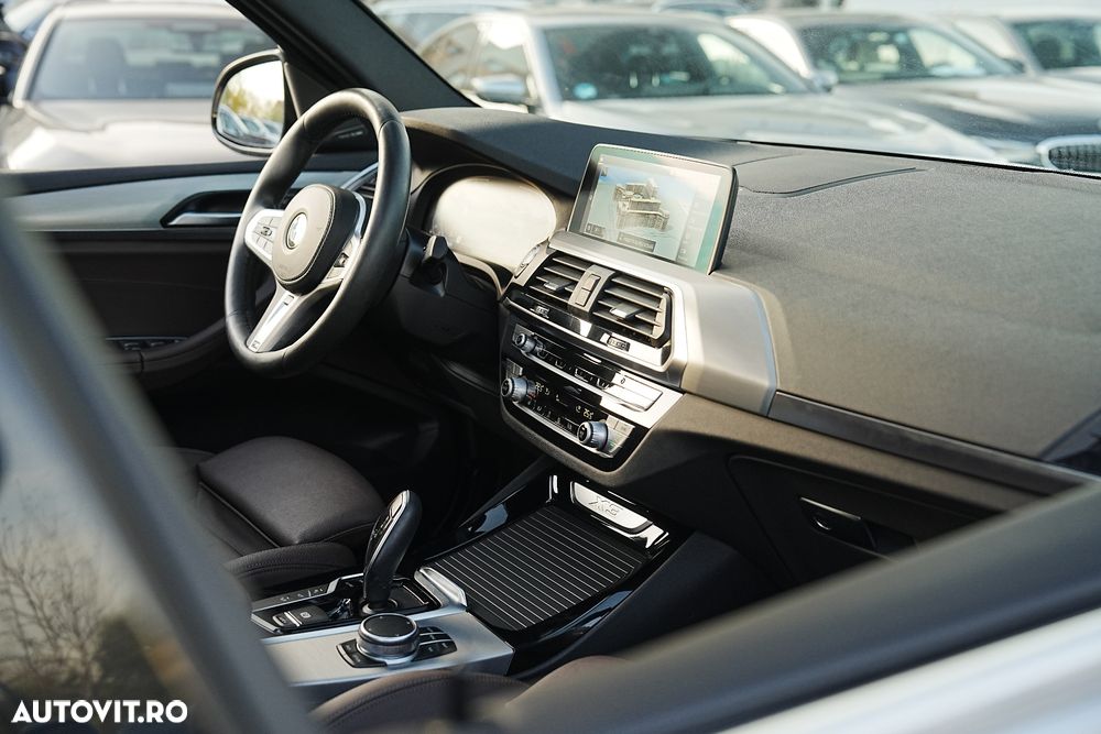 BMW X3 xDrive20i Aut. xLine - 31