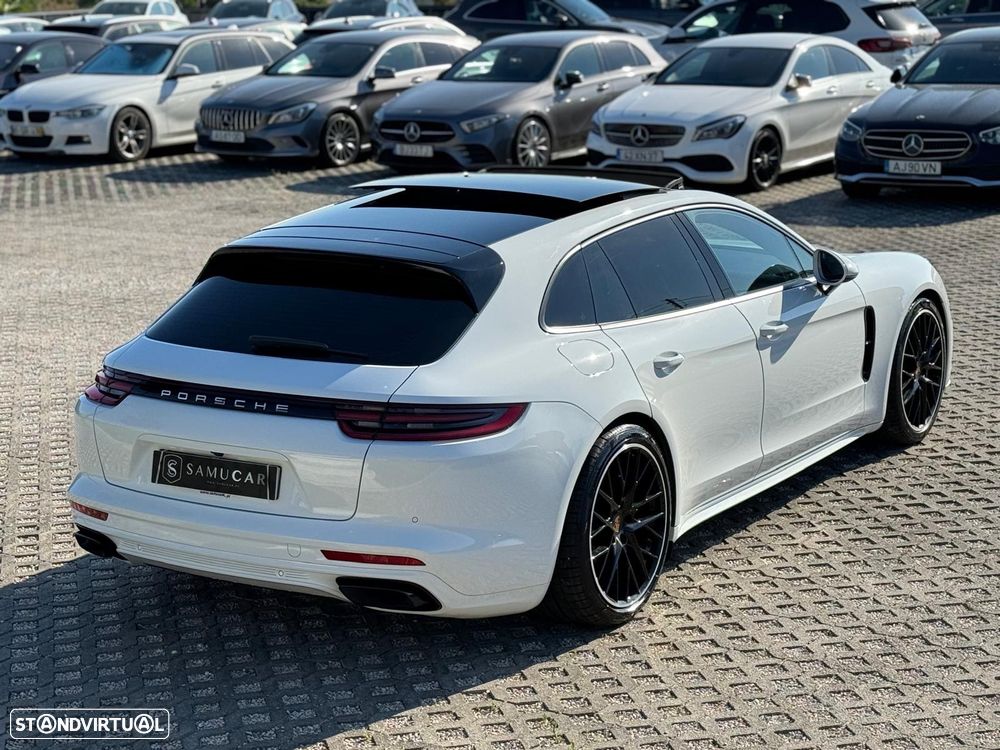 Porsche Panamera Sport Turismo 4 E-Hybrid - 4