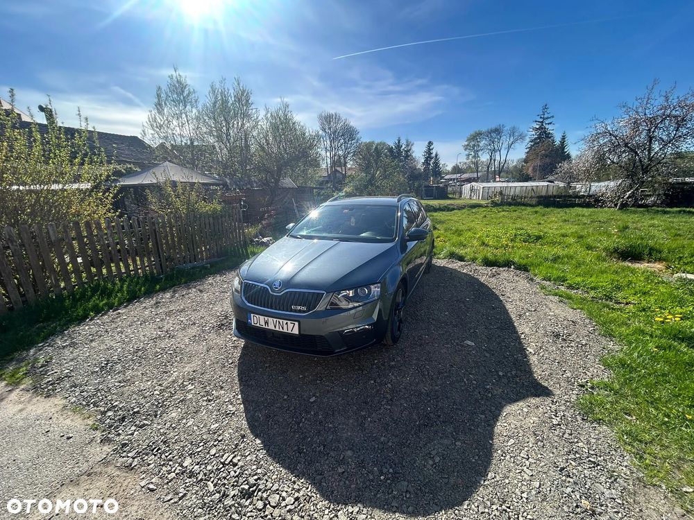 Skoda Octavia 2.0 TDI 4x4 DSG RS - 9