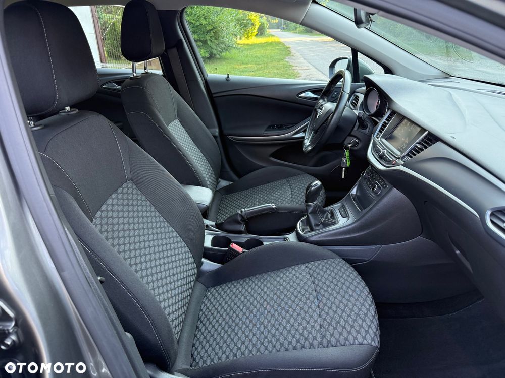 Opel Astra 1.4 Turbo Innovation - 11