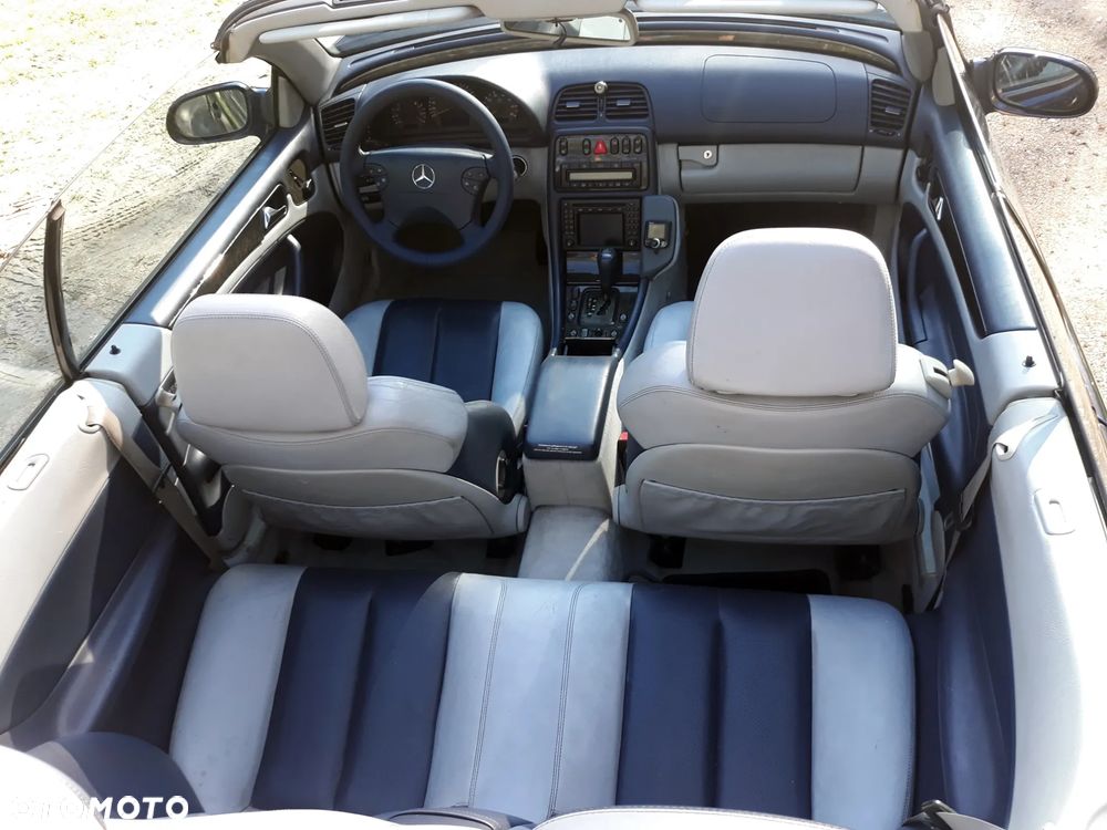 Mercedes-Benz CLK - 8