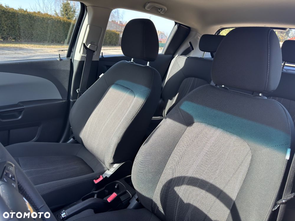 Chevrolet Aveo 1.2 LT - 30