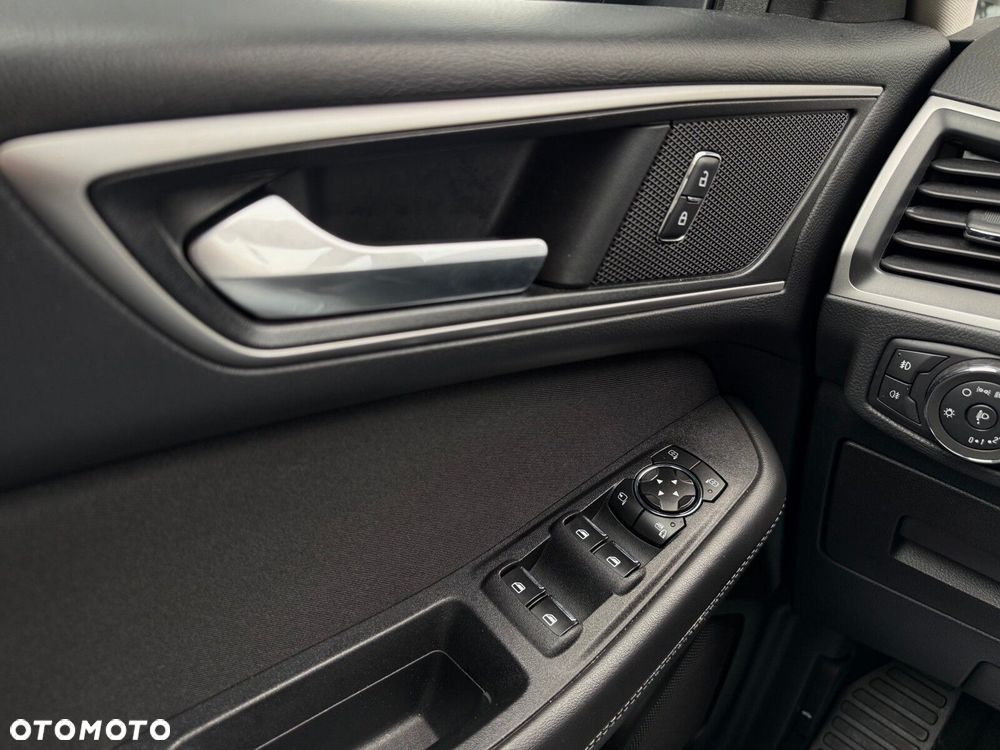 Ford Galaxy - 28