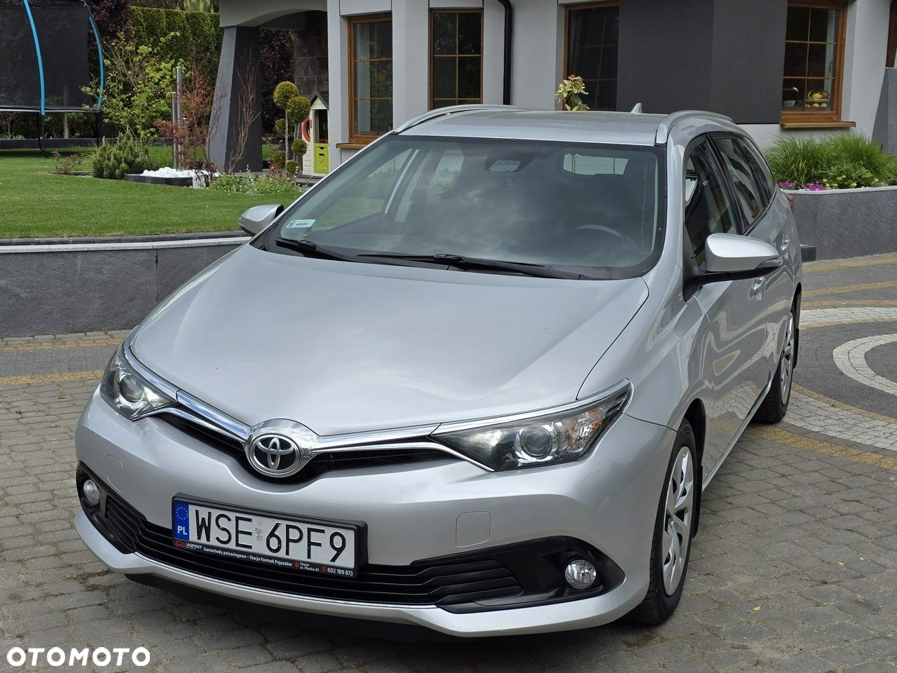 Toyota Auris - 4