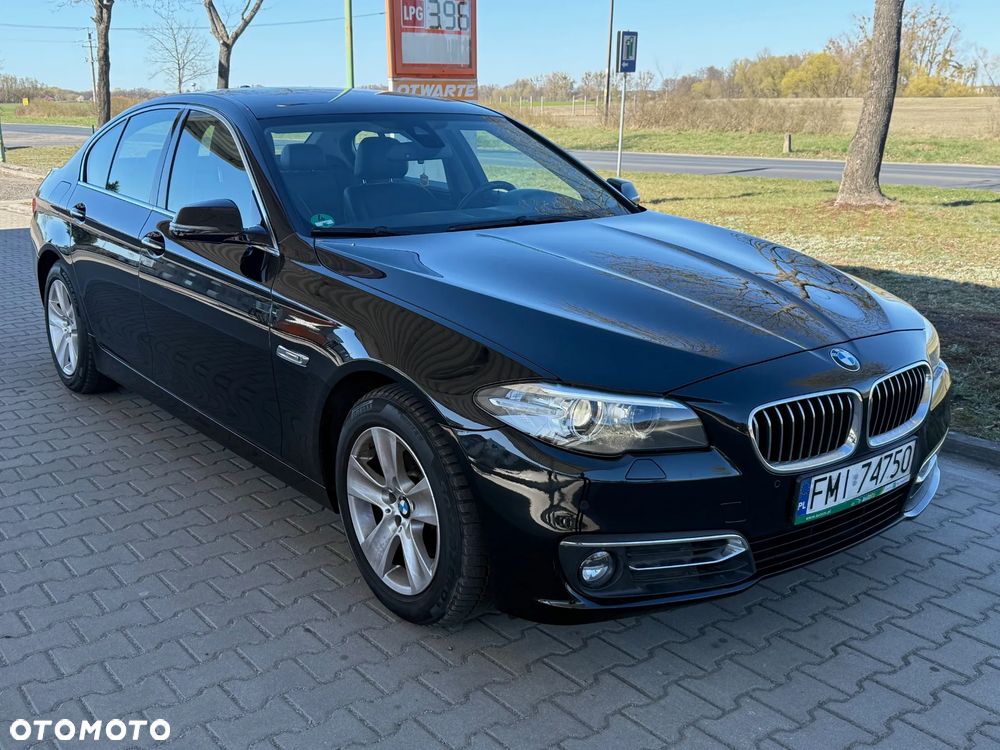 BMW Seria 5 520d Luxury Line - 3
