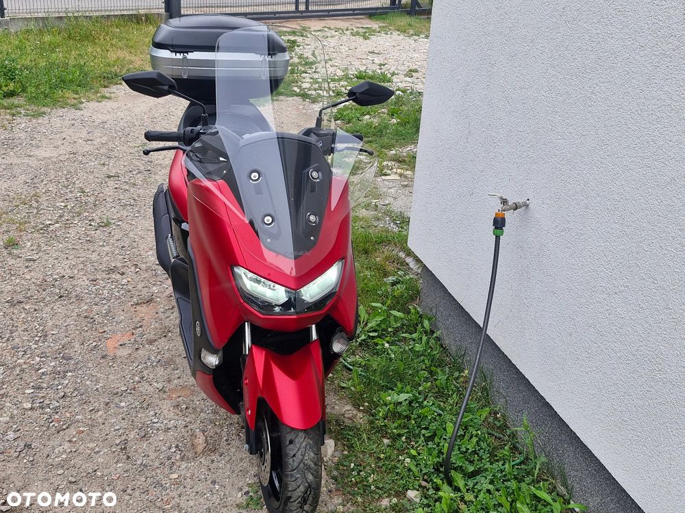 Yamaha NMAX - 12