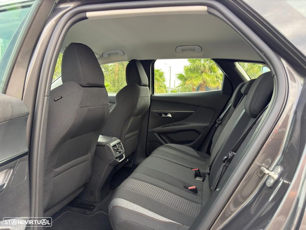 Peugeot 3008 1.5 BlueHDi Active Pack - 18