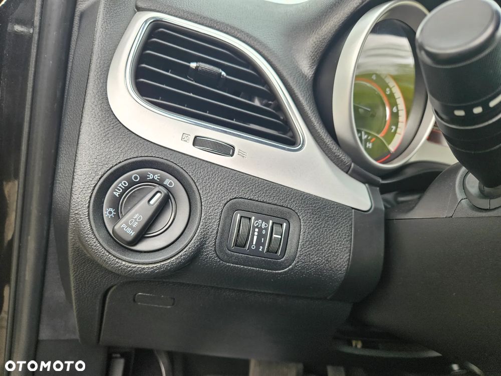 Fiat Freemont - 25