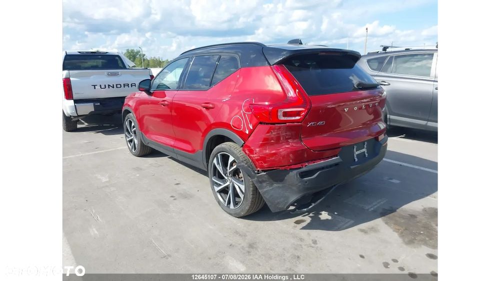 Volvo XC 40 T5 AWD R-Design - 5