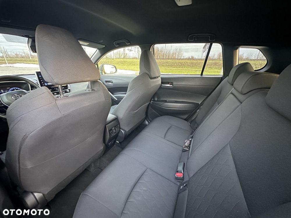 Toyota Corolla Cross - 12