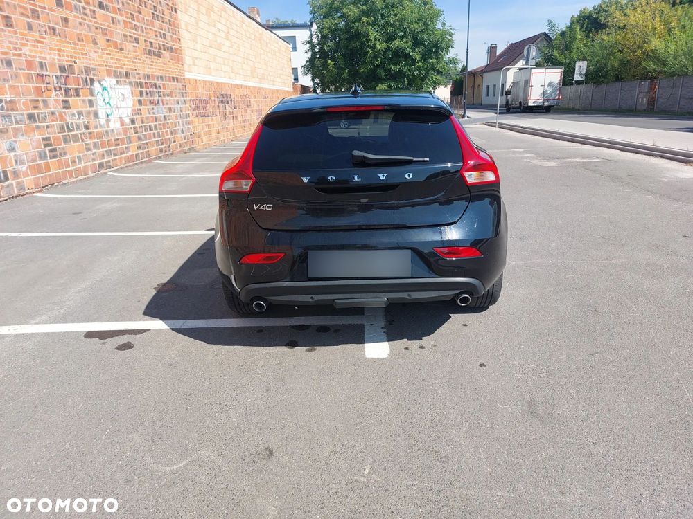 Volvo V40 D2 Drive-E SCR Momentum - 10