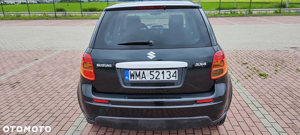 Suzuki SX4 1.5 - 8