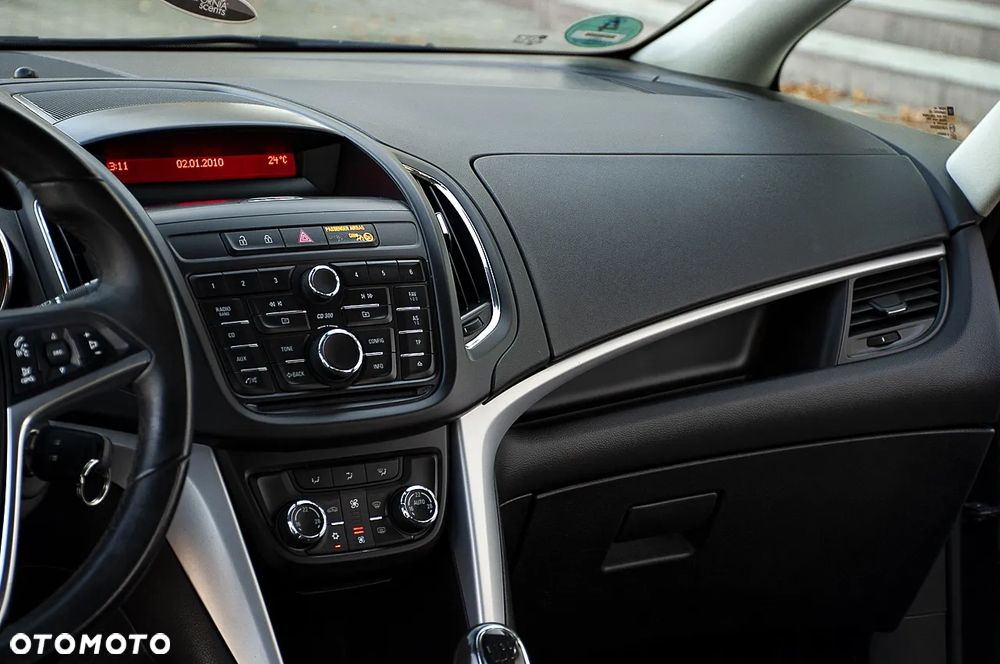 Opel Zafira Tourer 1.4 Turbo Edition - 26