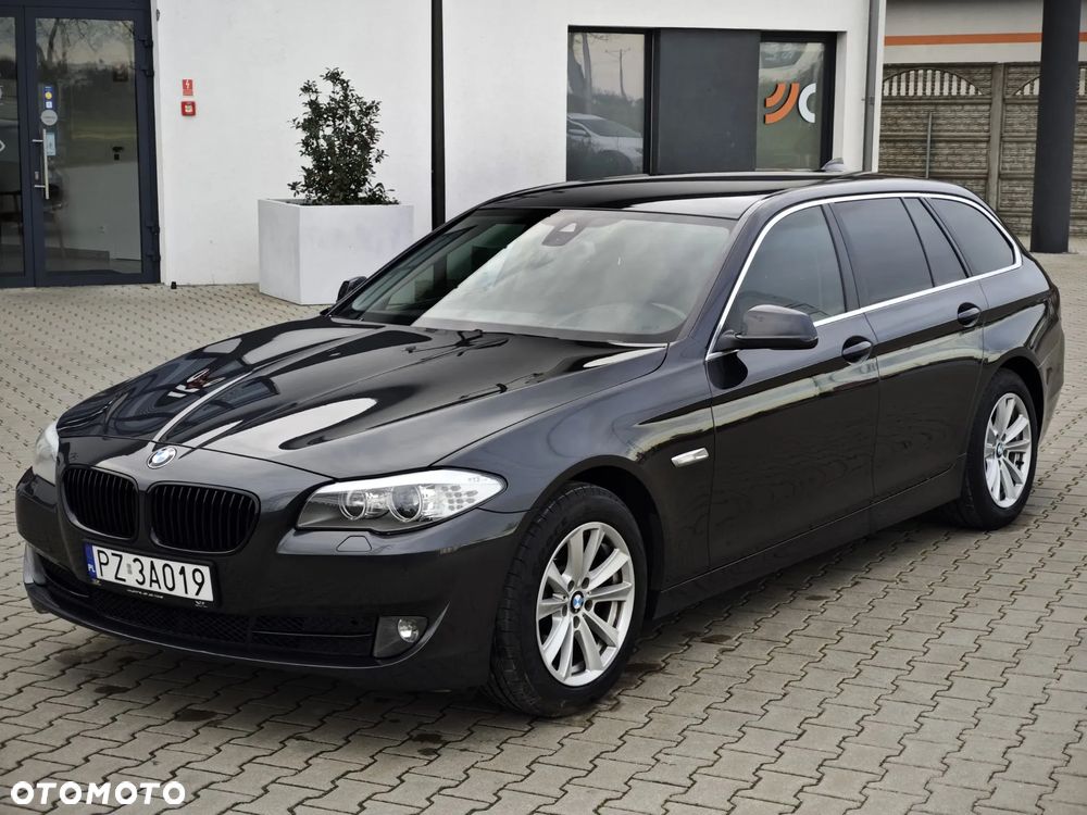 BMW Seria 5 525d xDrive - 1