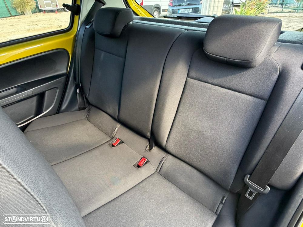 VW Up! 1.0 BMT Move Auto - 11