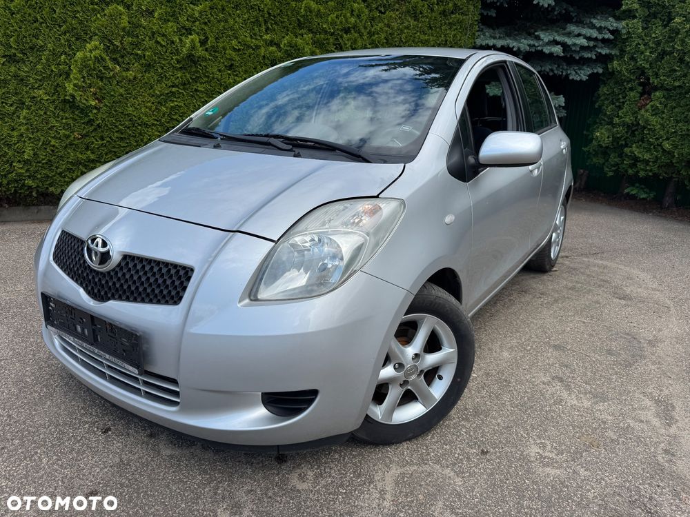 Toyota Yaris 1.0 VVT-i Sol - 1