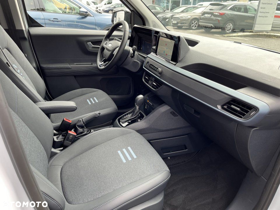Ford Tourneo Courier - 12