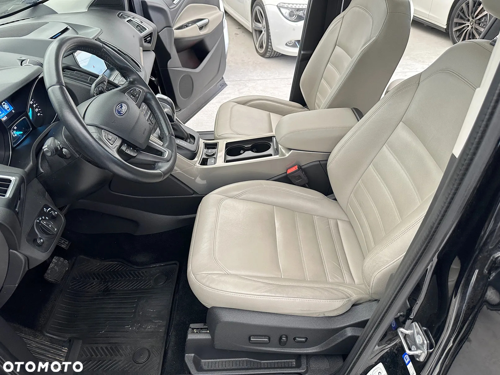 Ford Kuga 1.5 EcoBoost 4WD Titanium Plus - 7