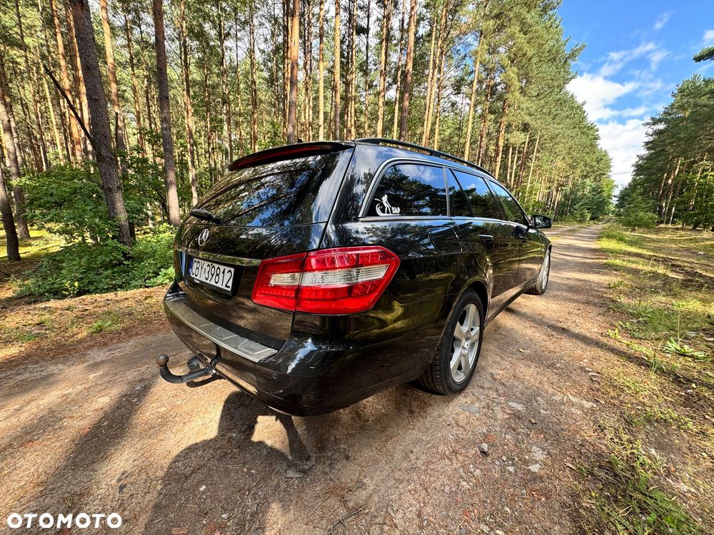 Mercedes-Benz Klasa E 220 CDI 7G-TRONIC Elegance - 4