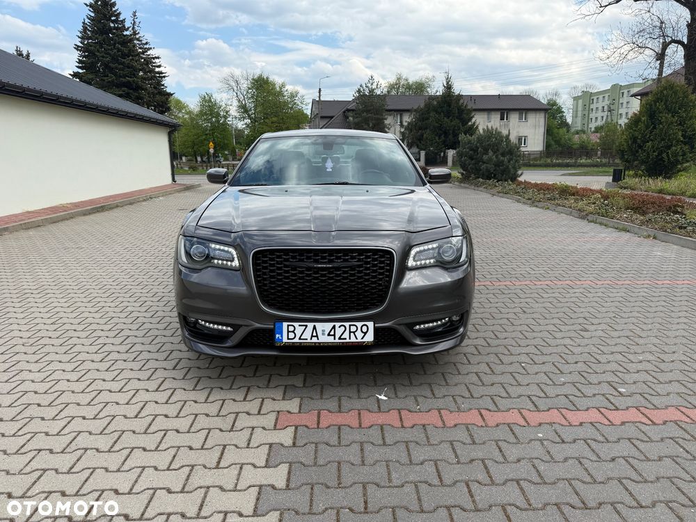 Chrysler 300s - 8