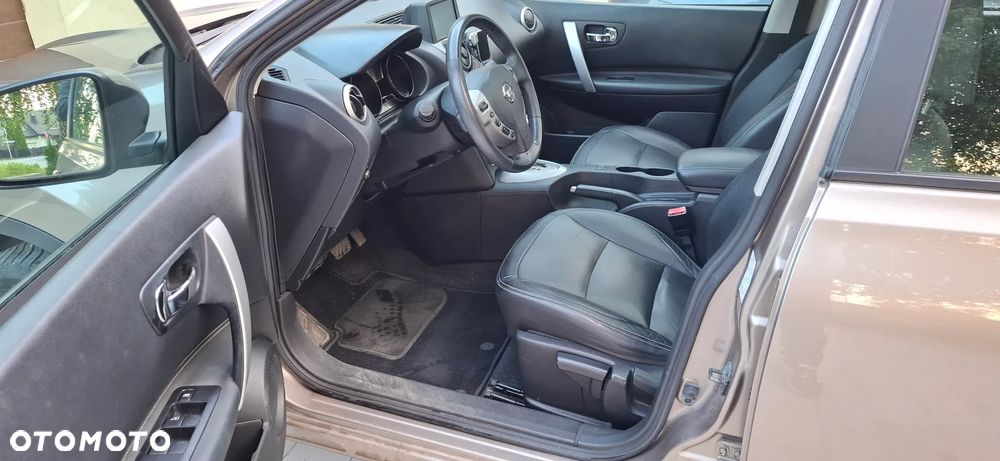 Nissan Qashqai 2.0 Tekna CVT - 11