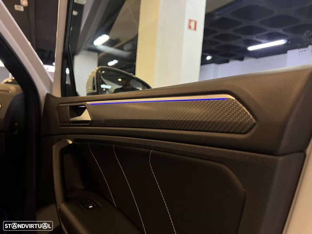 VW Tiguan 1.4 TSI eHybrid R-Line DSG - 51