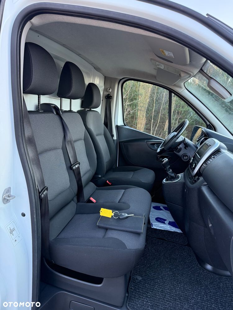 Renault Trafic - 23