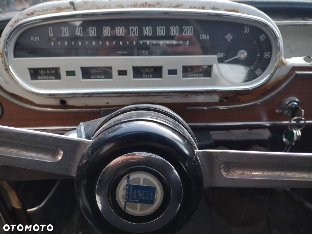 Lancia Inny - 25