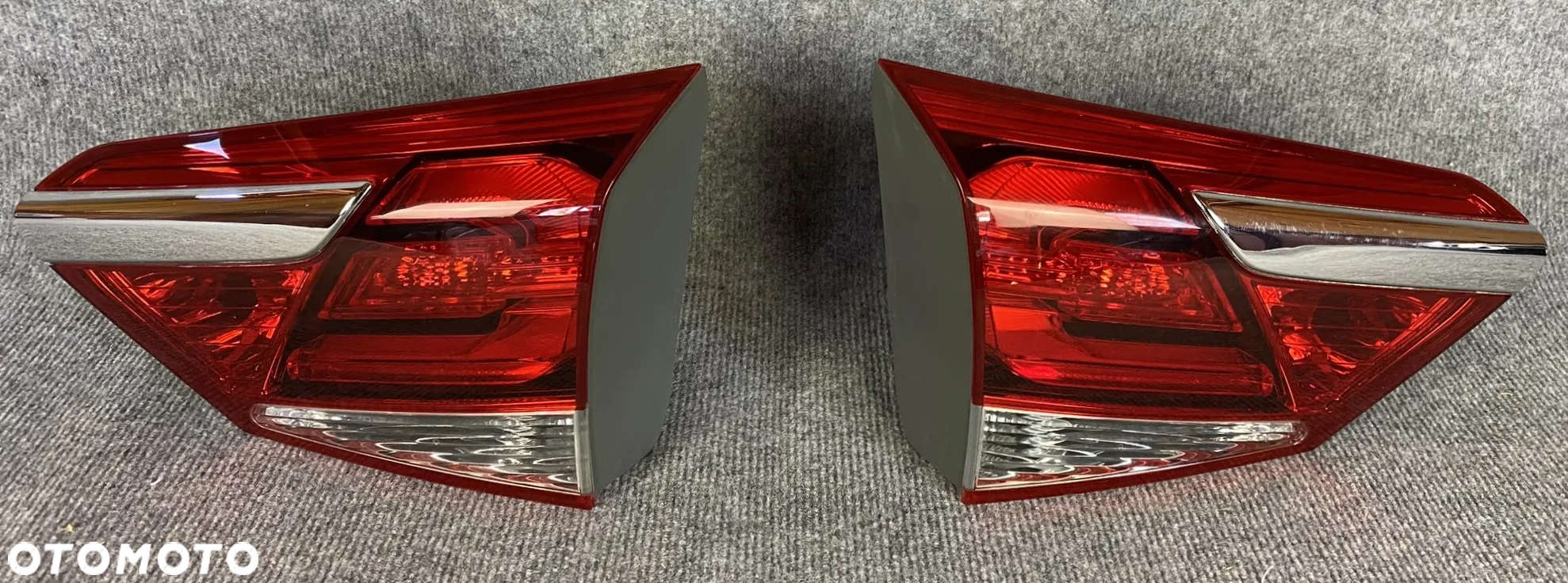 LAMPY TYLNE TYŁ L+P NA KLAPE - HYUNDAI I40 I KOMBI LIFT 14-18 - 2