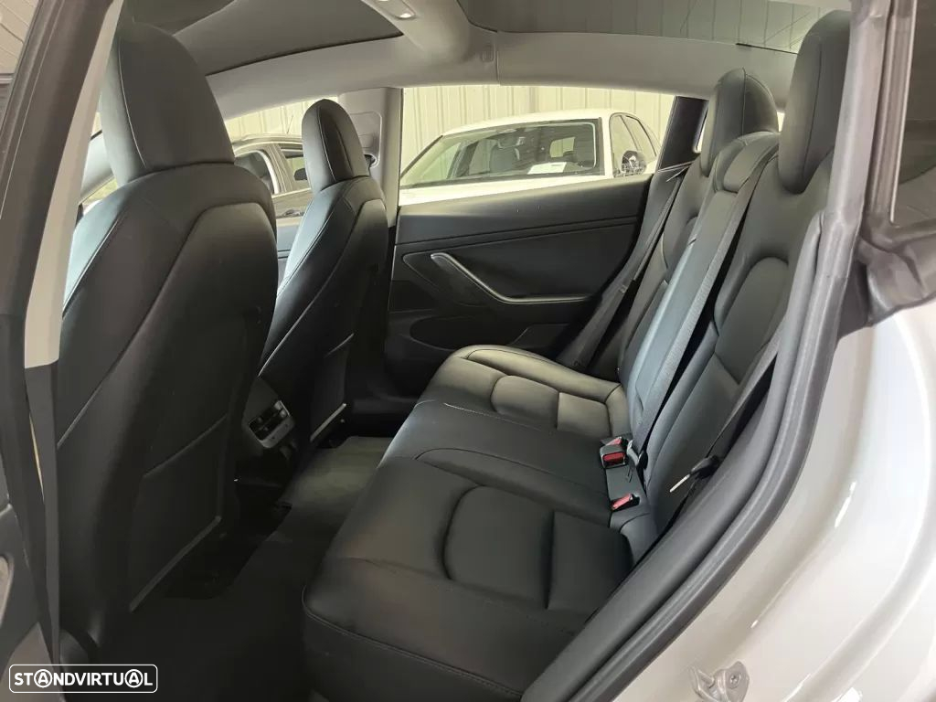 Tesla Model 3 Standard RWD Plus - 26
