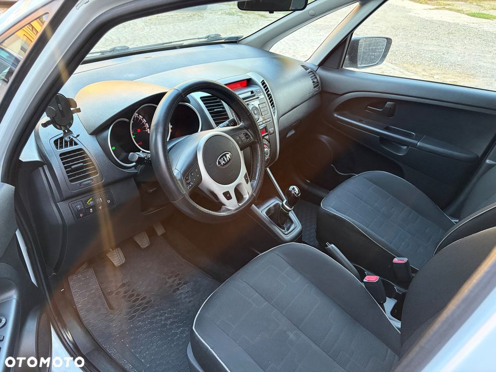 Kia Venga 1.4 S - 16