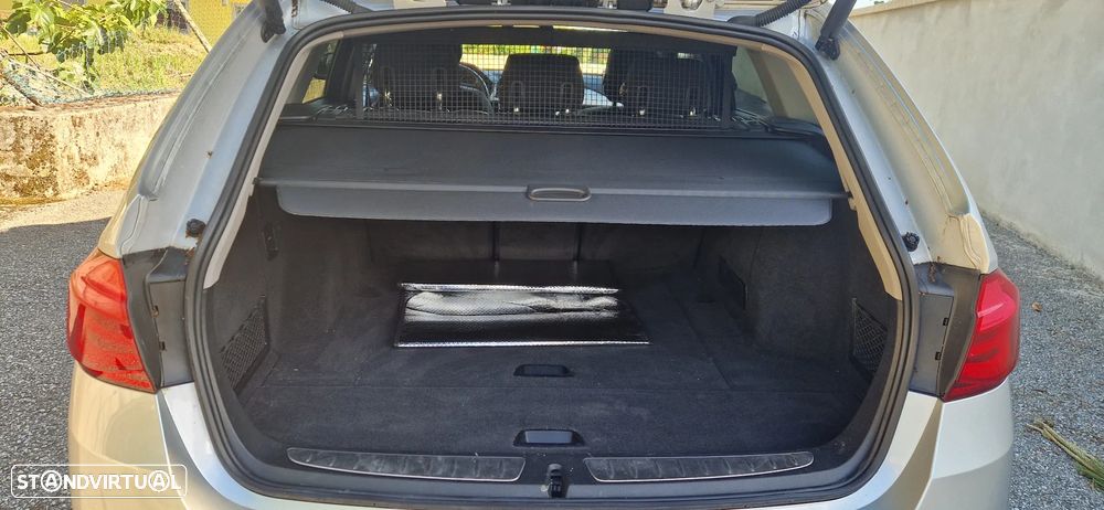 BMW 318 d Aut. Advantage - 13