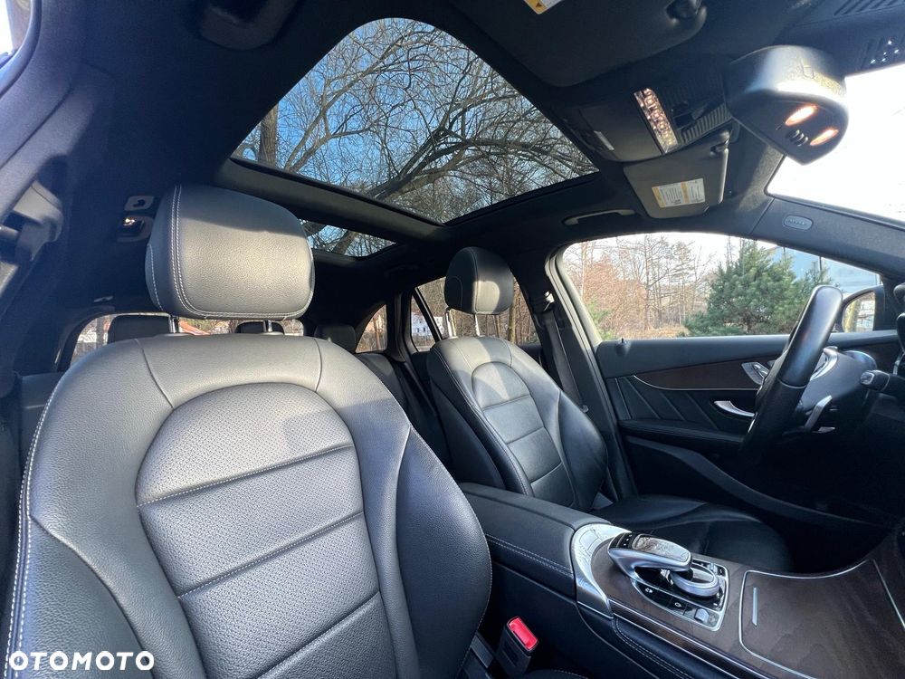 Mercedes-Benz GLC 300 4Matic 9G-TRONIC - 9