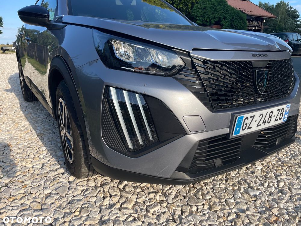 Peugeot 2008 PureTech mHEV Active e-DCS6 - 12