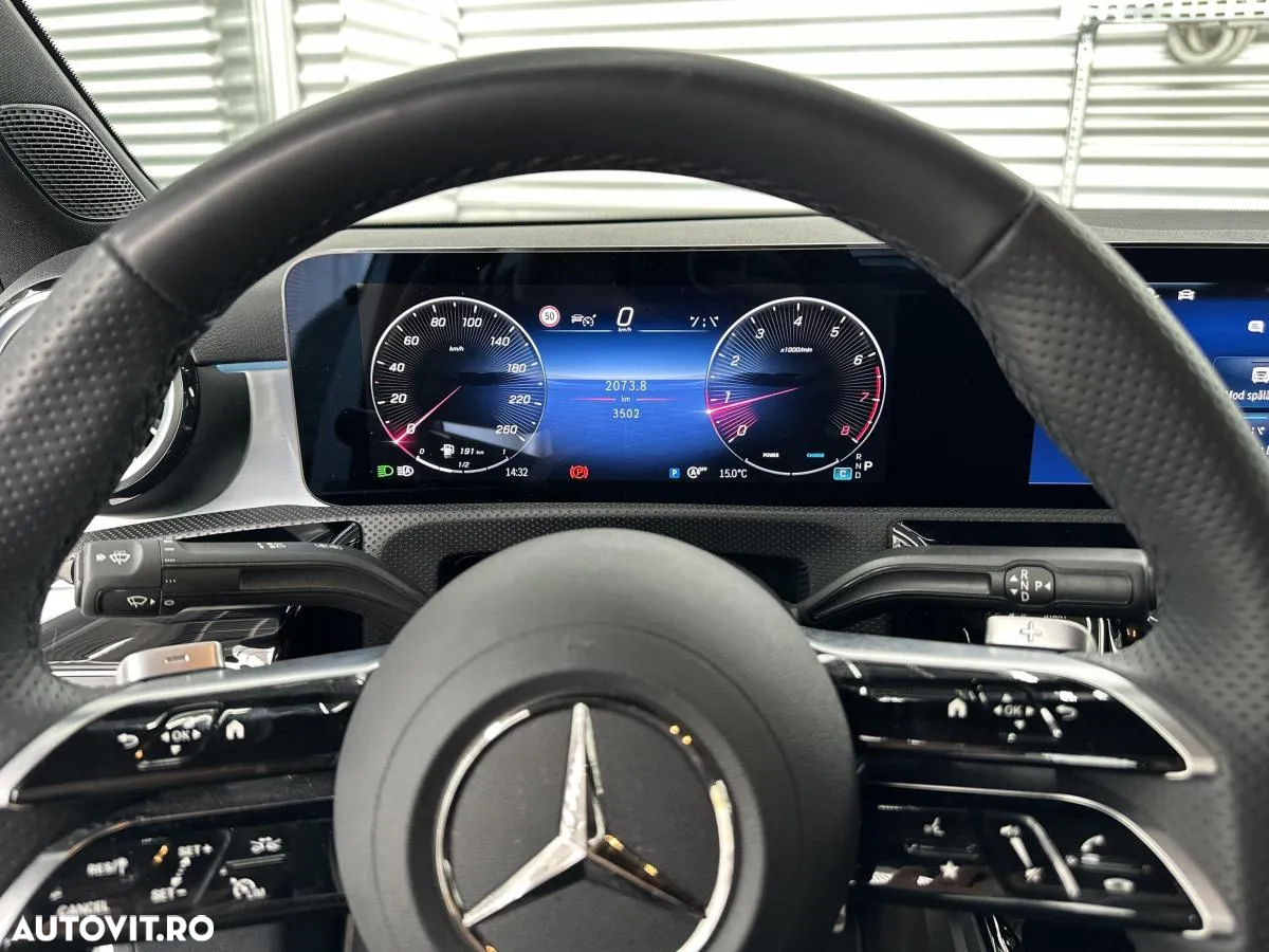 Mercedes-Benz A 200 MHEV 7G-DCT Sedan - 4