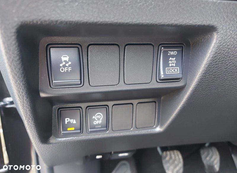 Nissan Qashqai 1.6 dCi 4 x 4 DPF tekna - 38