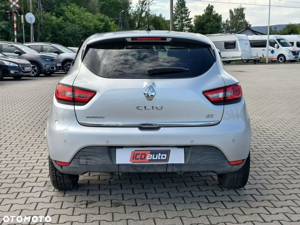 Renault Clio - 6