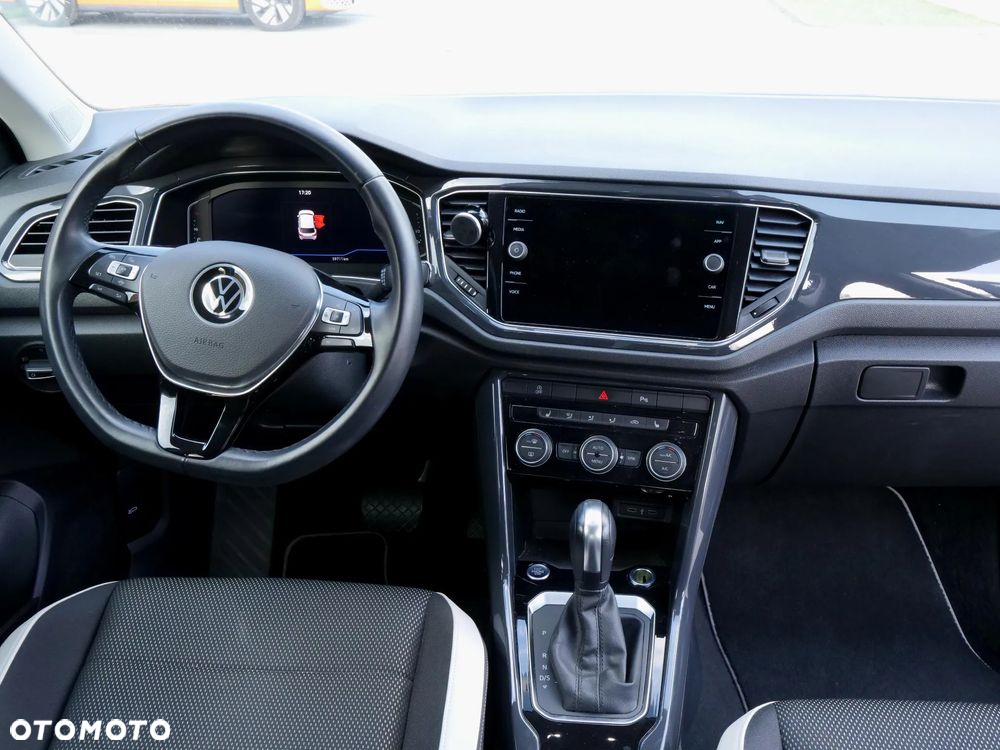 Volkswagen T-Roc - 4