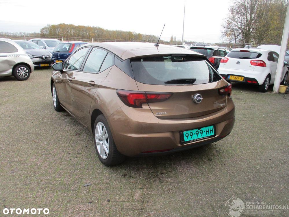 Opel Astra - 6